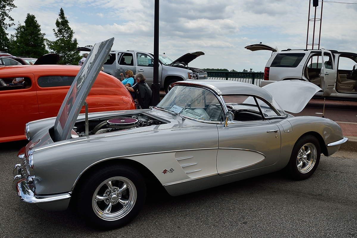 Tom and Margot's Adventures in Photography Evansville Shriner Car Show