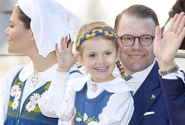 King Carl Gustaf, Queen Silvia, Crown Princess Victoria, Prince Daniel, Princess Estelle,  Prince Carl Philip, Princess Sofia, Princess Madeleine and Christopher O'Neill