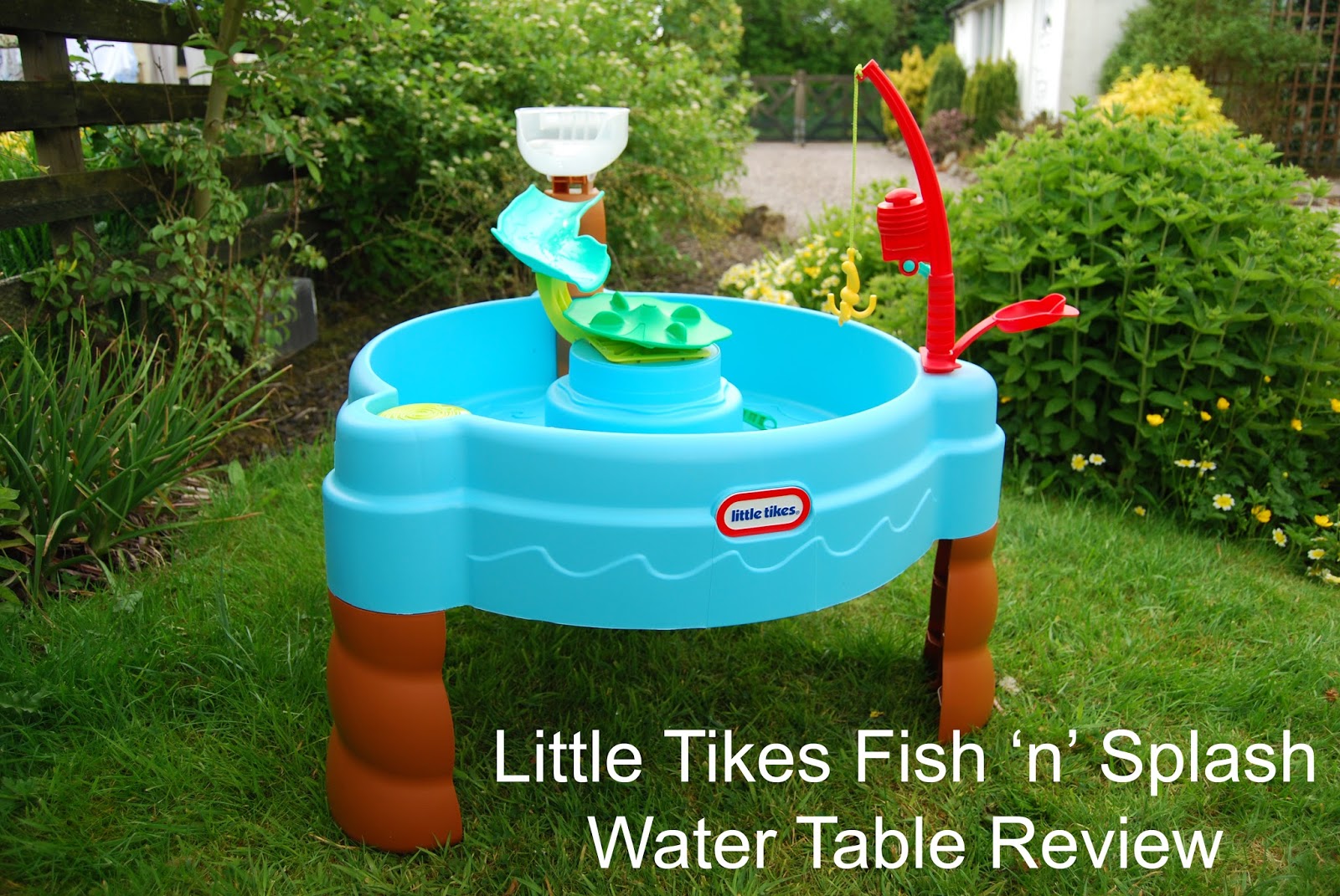 Chic Geek Diary Little Tikes Fish 'n' Splash Water Table