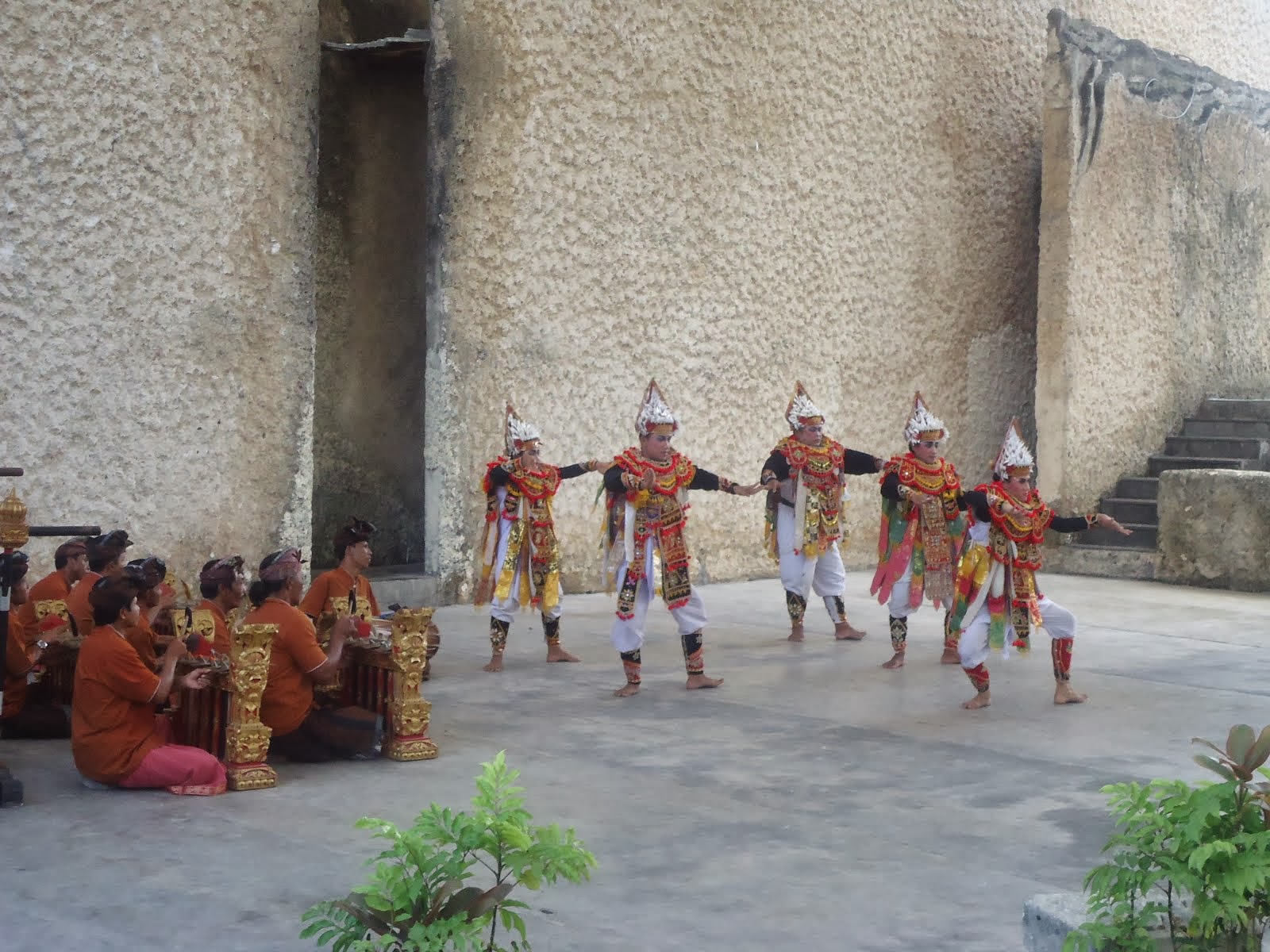Bali Dance Performance at GWK