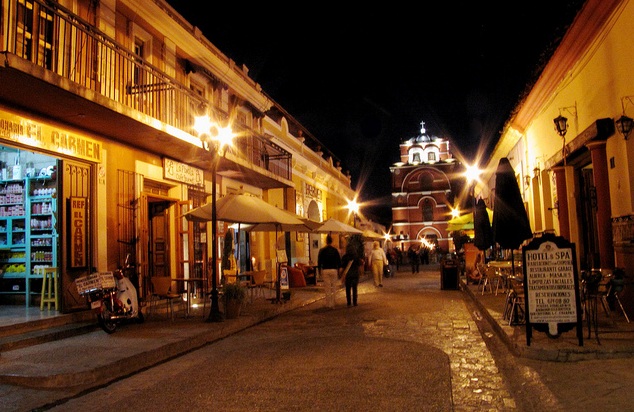 Palenque, Chiapas (cerca de estacas de madera): Lugares que se pueden ser visitados si se va a Chiapas