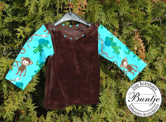  Shirt Pulli Nicki Jersey bio Baby amerikanischer Ausschnitt Farbenmix Zwergenverpackung 50/56 braun türkis Affen Lillestoff handmade nähen Buntje Halstuch
