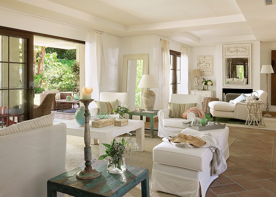 BOISERIE & C. Camera con Vista