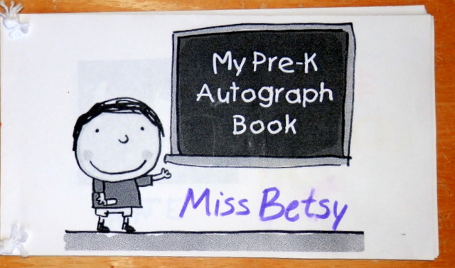 Tippytoe Crafts: Class Autograph Books