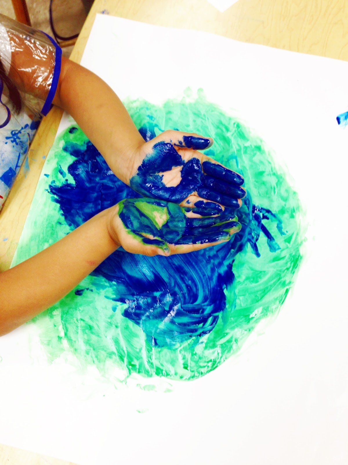 smART Class Earth Day Finger Painting