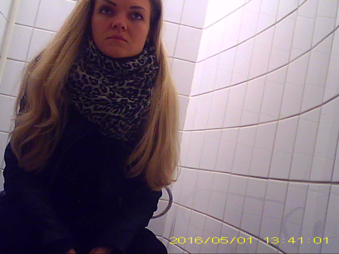 Student restroom 144. в женском туалете колледжа. Student restroom 144. Student restroom - студенческий туалет. Student restroom 101 toilet.