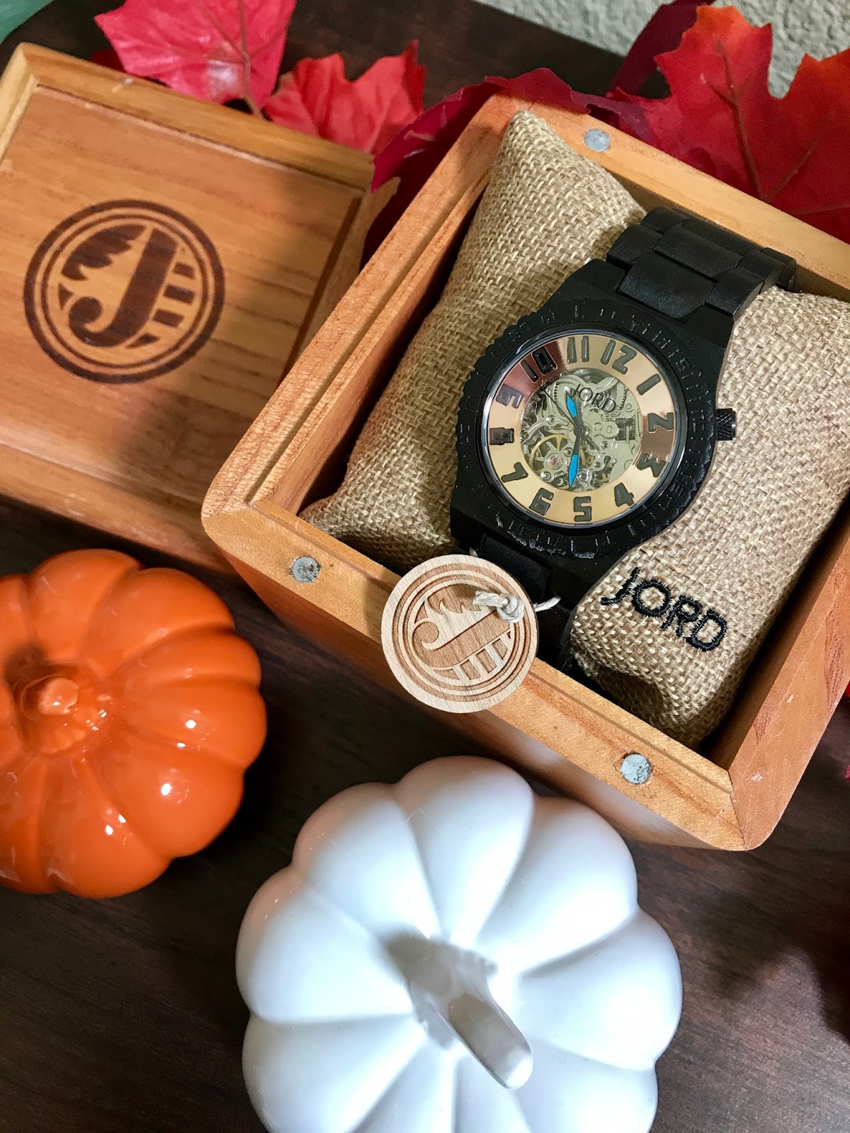 Unwrap Extravagance: The Most Luxurious Gifts Of The Season - os1j3ek