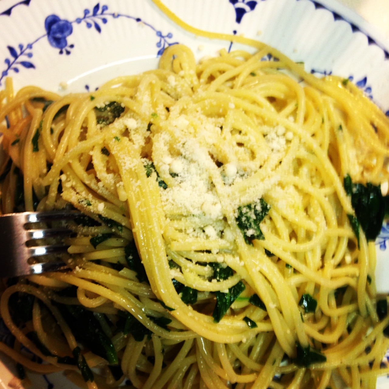 Twentysomethings Cook Spinach Garlic Spaghetti