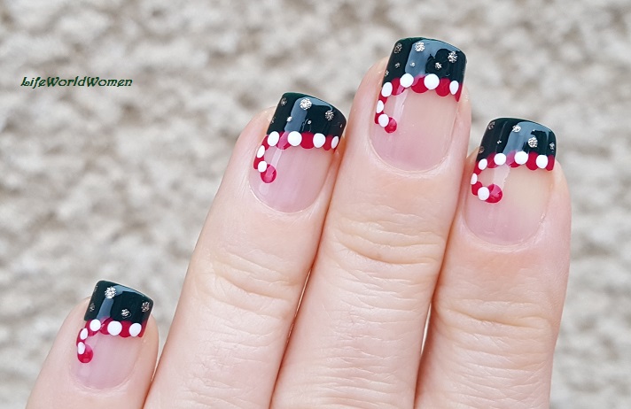 Life World Women Christmas Candy Cane French Nail Art Christmas Candy Cane French Nail Art