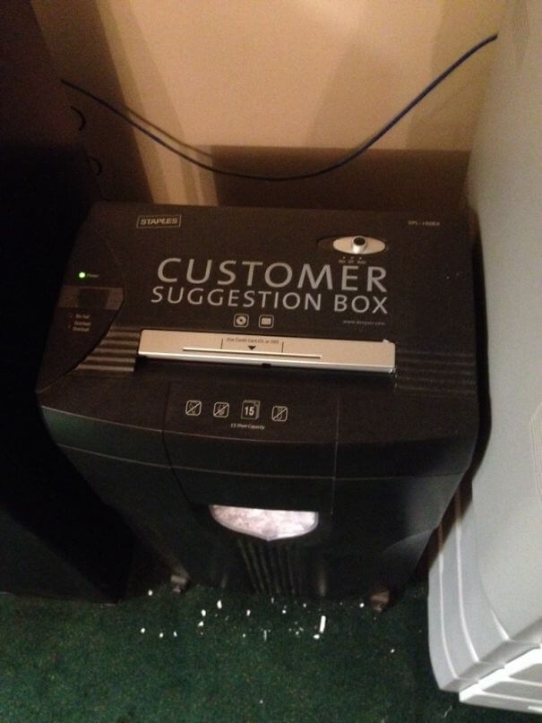 30 Hilarious Hotel Failures That Will Make Your Day - I Saw This In A Hotel Office