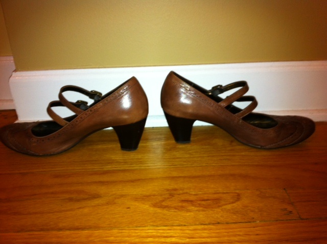 laws of general economy: {SOLD!} Lamica Wingtip Mary Janes