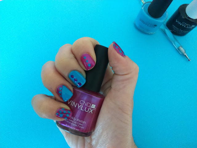 CND Vinylux Weekly Polish in Magenta Mischief #209