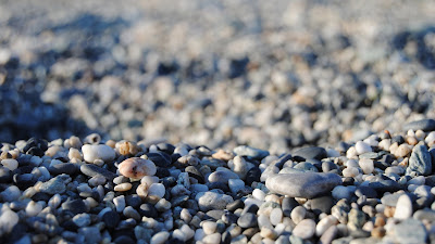 different sized stones hd wallpaper
