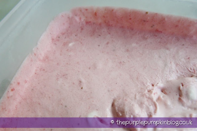Scrummy Strawberry Ice-Cream at The Purple Pumpkin Blog