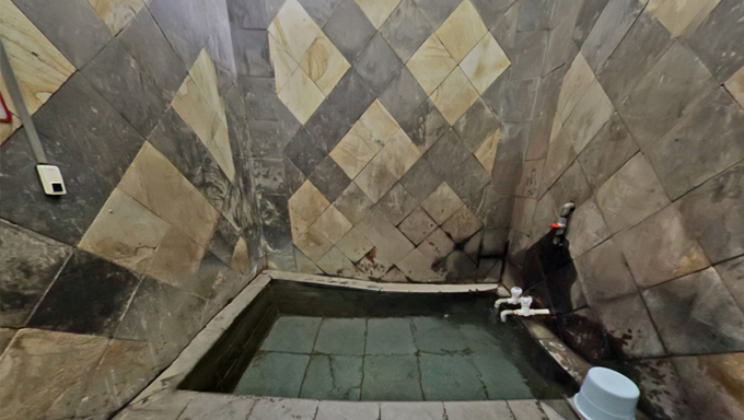 Kamar Rendam Sari Ater Dengan