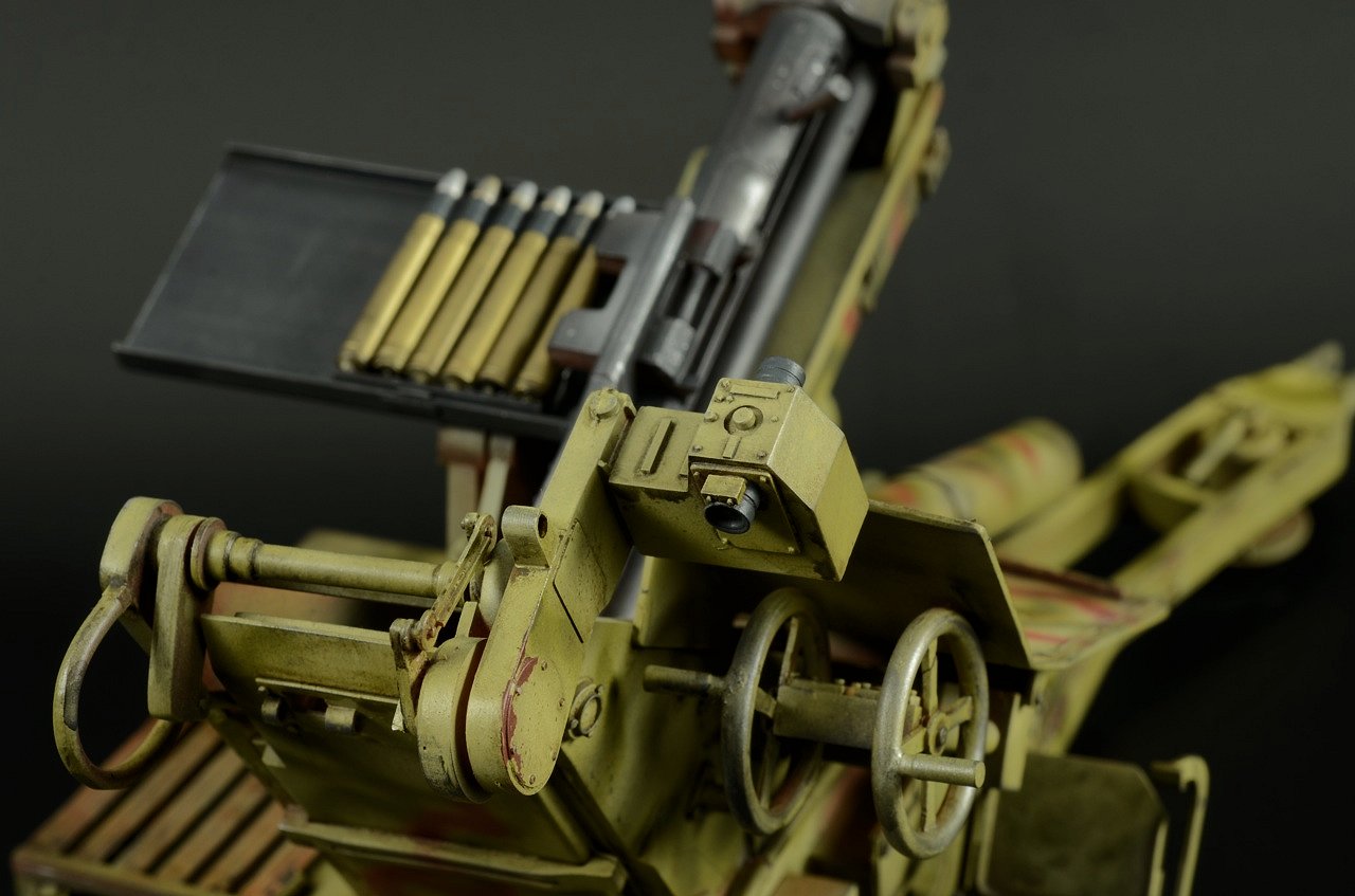 Clayton's build review of the Verlinden re-released FlaK 37mm in 1/16t...
