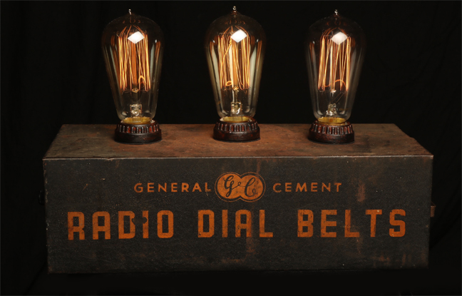 balkon temperament Sow FLEAWATT : Vintage Radio Dial Belts Display Box Lamp (Sold to Dean M. of  Massachusetts)