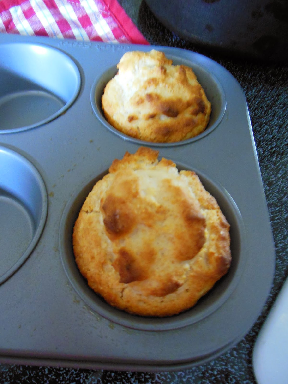 Fluffy Biscuit Muffins