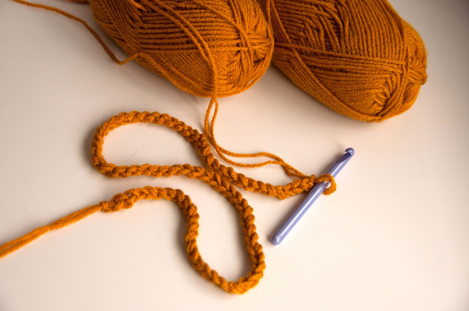 Aesthetic Nest: Crochet: Sedge Stitch Cowl (Tutorial for Waverly)