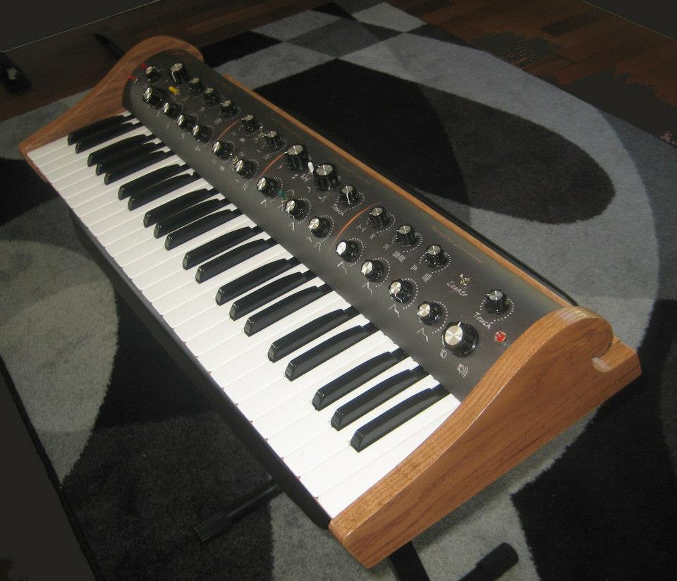 MATRIXSYNTH Artisan Electronic Instruments site Goes Live Pics