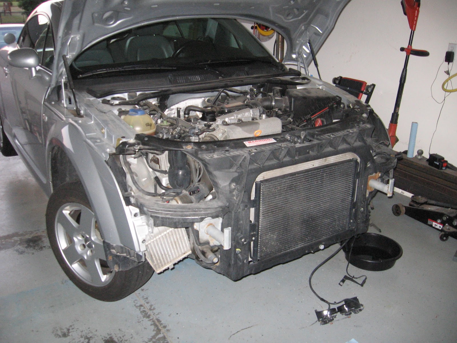 Electric Audi TT Coupe: Getting the Engine Out