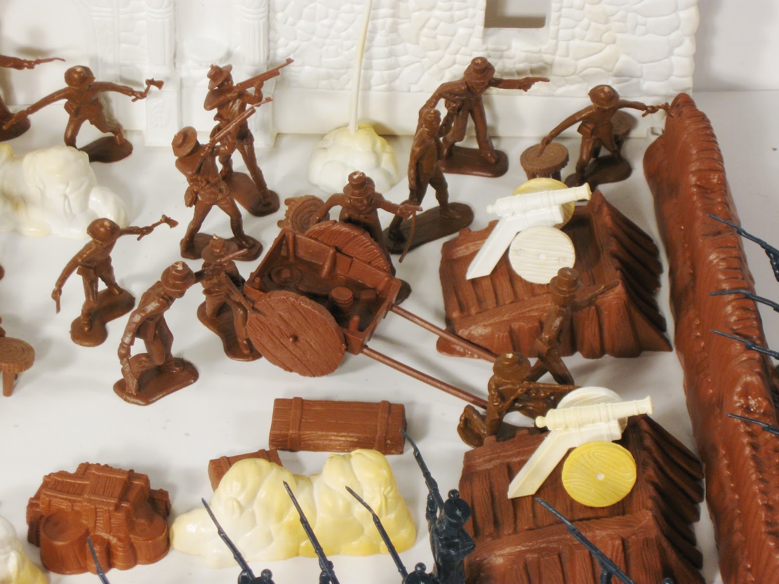 Toys and Stuff BMC Alamo Playset 1999