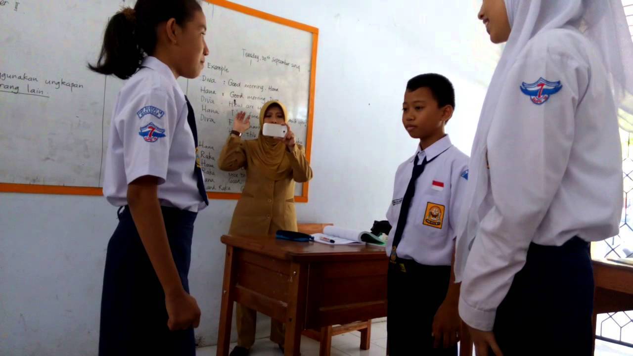 Percakapan Bahasa Sunda Tentang Pelajaran 2 Dan 3 Orang