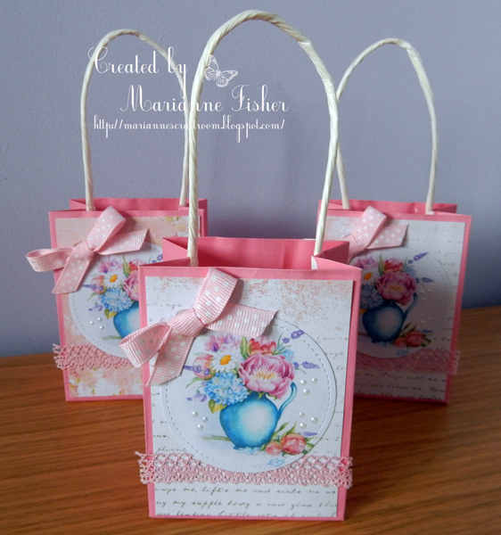 Marianne's Craftroom Little gift bags