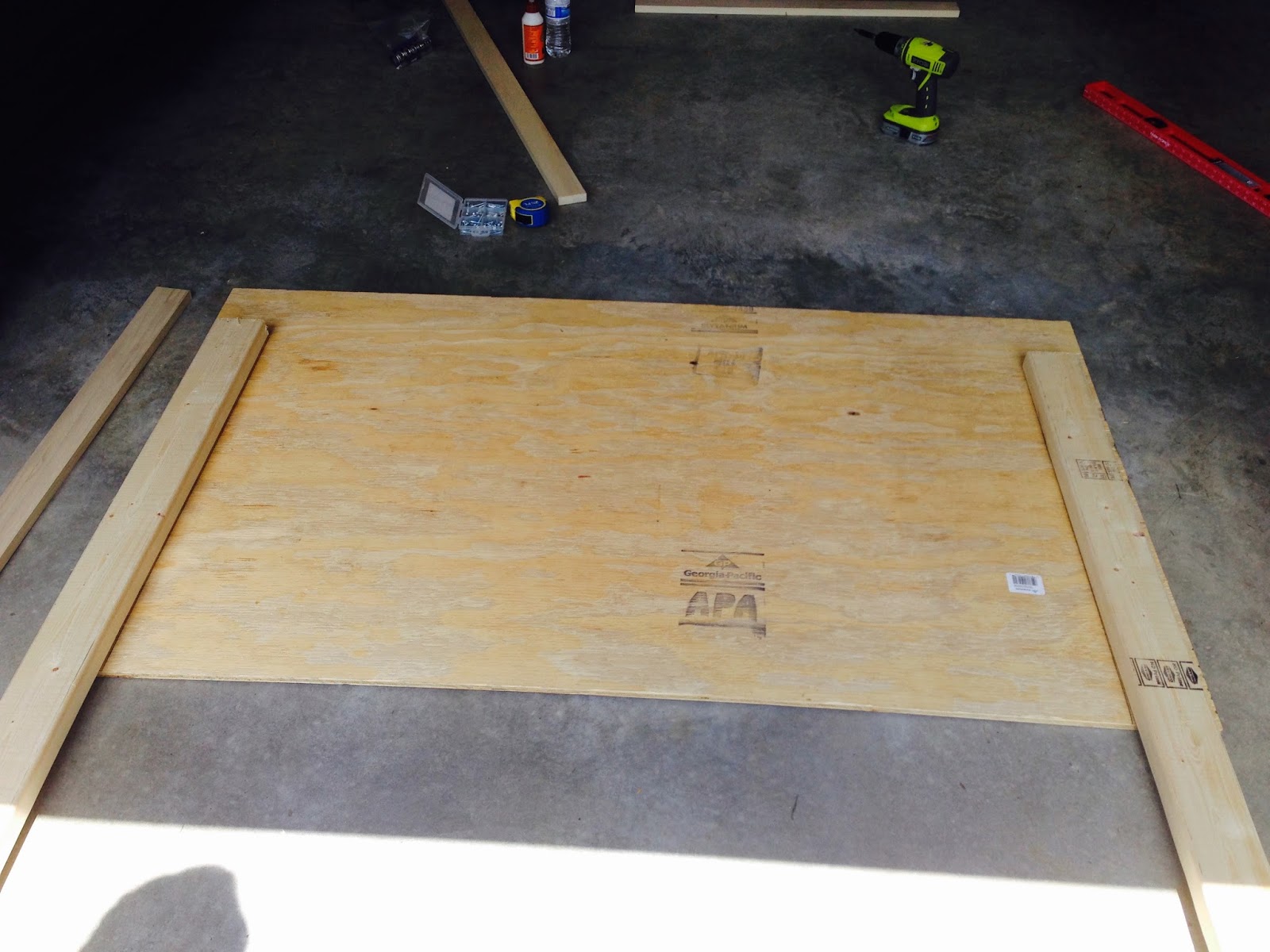 Goldens and Glue Guns DIY Wood Shim Headboard