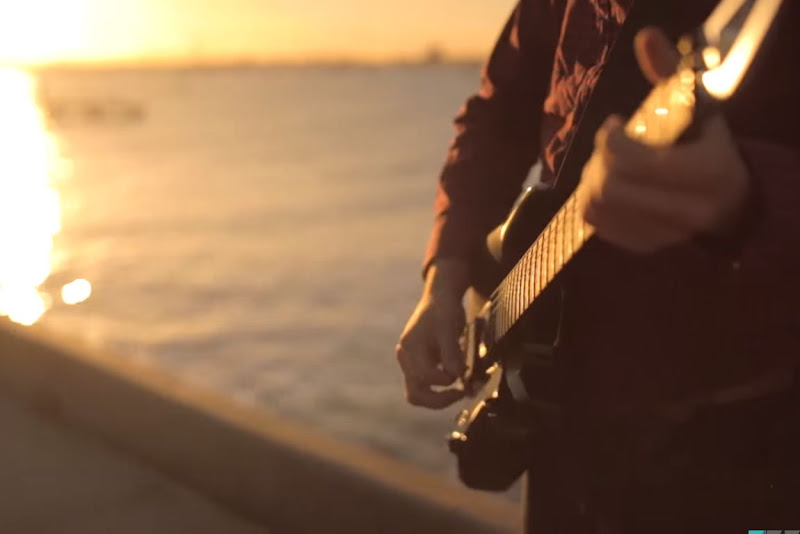 數位時代翻攝自 Fusion Guitar 介紹影片 數位時代翻攝自 Fusion Guitar 介紹影片