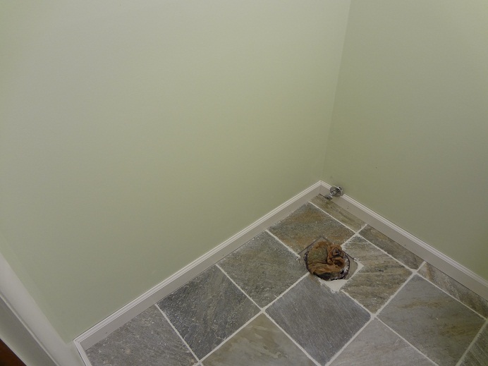 ...Bathroom Update...baseboards... Affectioknit