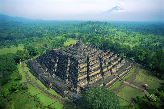 Wisata Candi Borobudur Indonesia