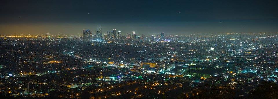 2 экран города. Лос Анджелес панорама. Ночной Лос Анджелес панорама. Панорама Лос Анджелес HDRI. Лос-Анджелес 21 9.