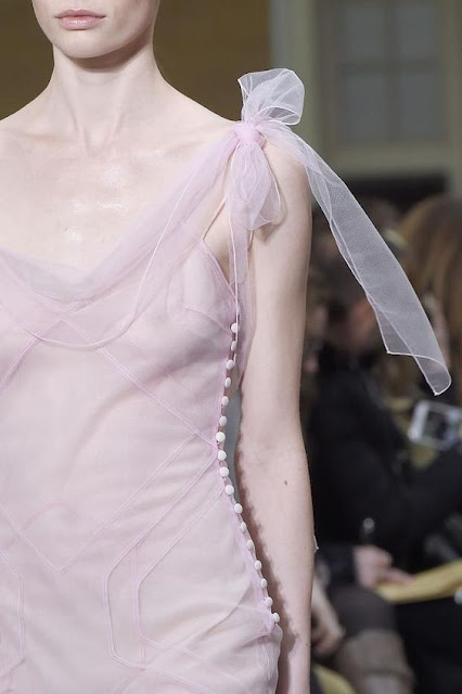 John Galliano Fall 2016 Ready-to-Wear Collection 