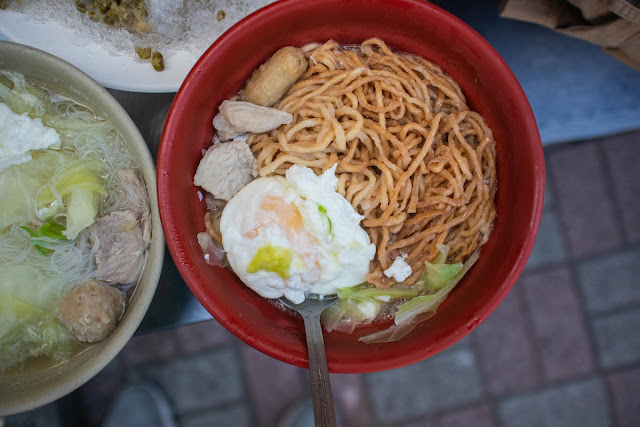 從早餐吃到宵夜的小茂屋鍋燒意麵，吃麵配冰雙重享受！