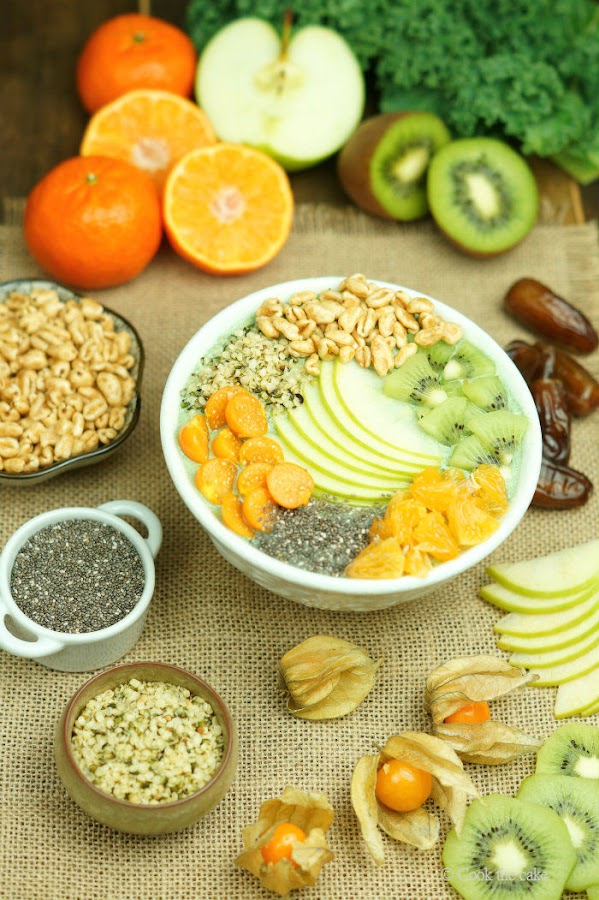 smoothie bowl, smoothie verde con semillas