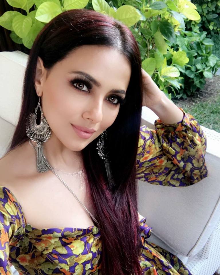 Sana khan new images