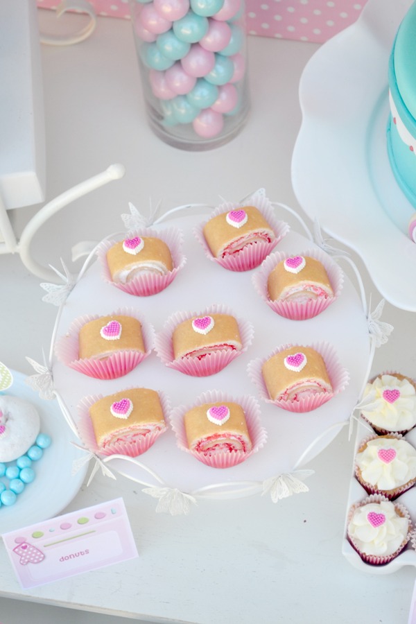 A Very Sweet Pink Cupcake Baking Birthday Party - BirdsParty.com