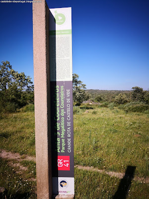MENHIRS / Parque Megalitico dos Coureleiros, Castelo de Vide, Portugal