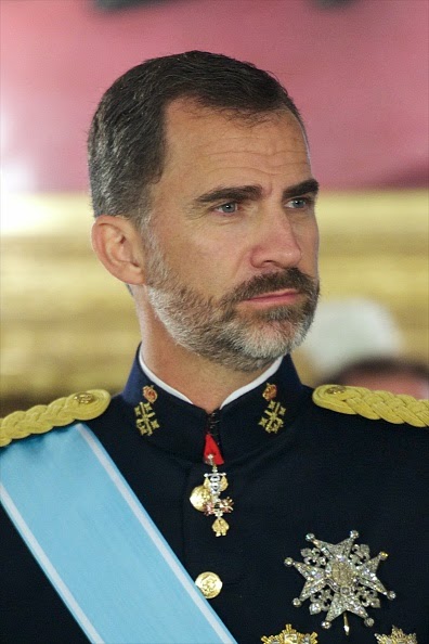 King Felipe VI of Spain (L) receives new Armenian ambassador Avet Adonts (R) at the Royal Palace in Madrid, Spain. Felipe recebe credenciais de novos embaixadores