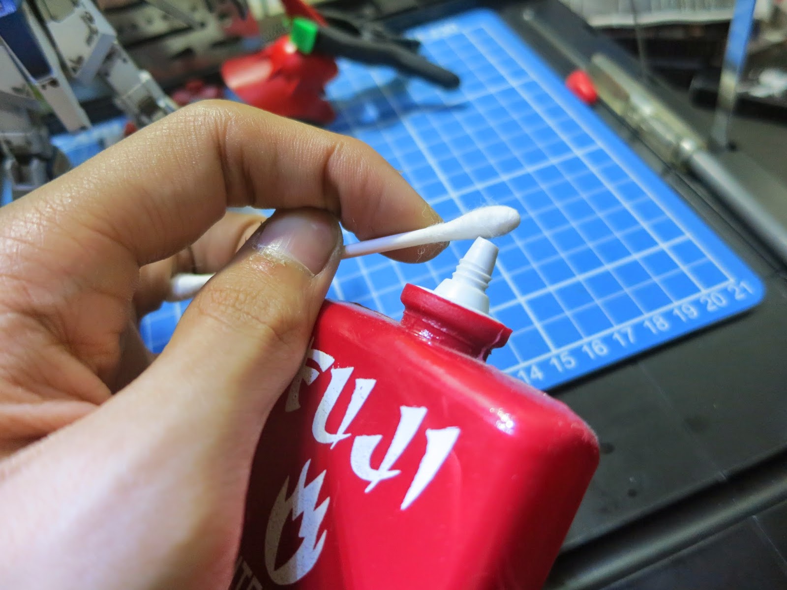 S S G U N P L A panel wash with tamiya's panel line accent color