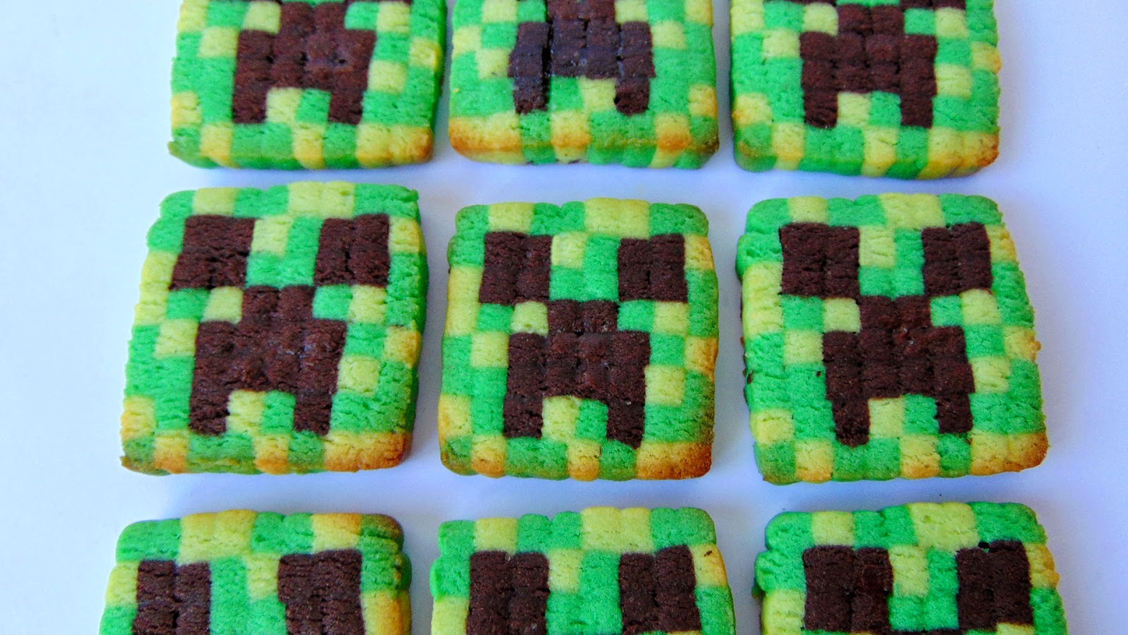 Biscuiti Minecraft fragezi si crocanti 3 Biscuiti Minecraft fragezi si crocanti 3