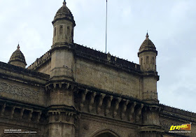 A closer look at the inscription on the Gateway of India