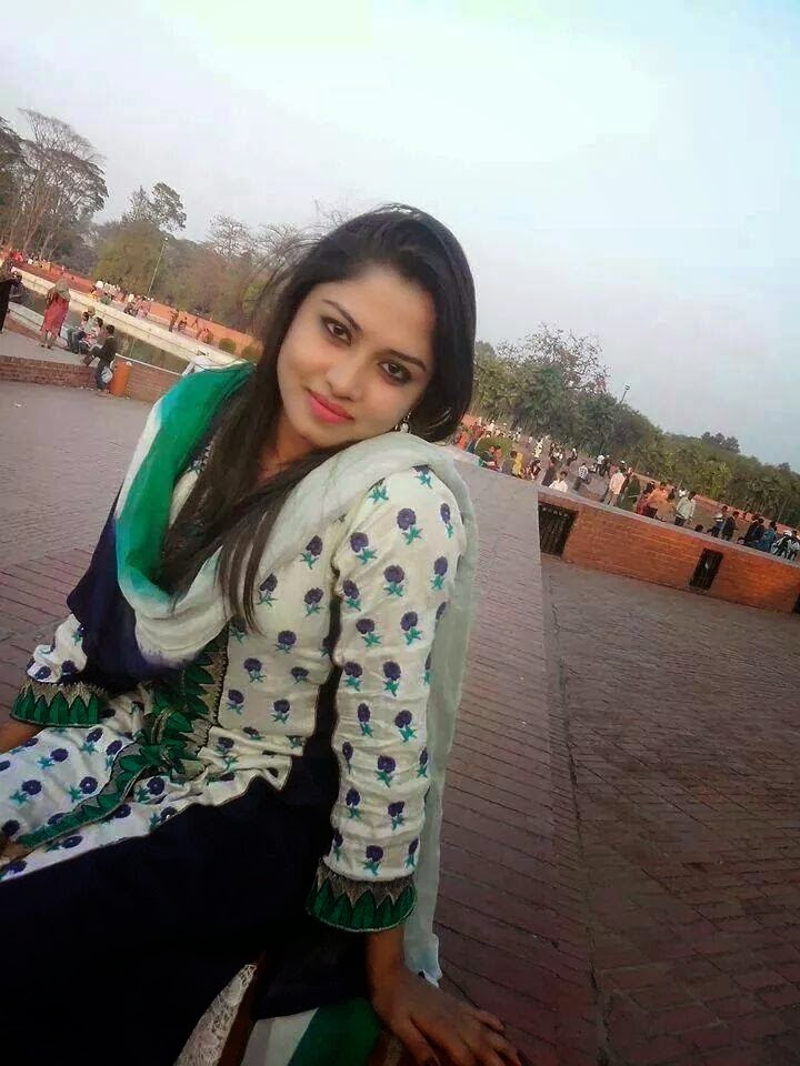 photos girls Sexy village