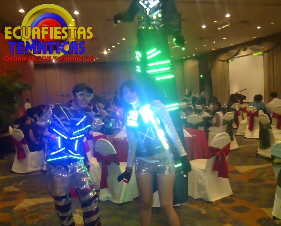 SHOW DE TRAJES LED