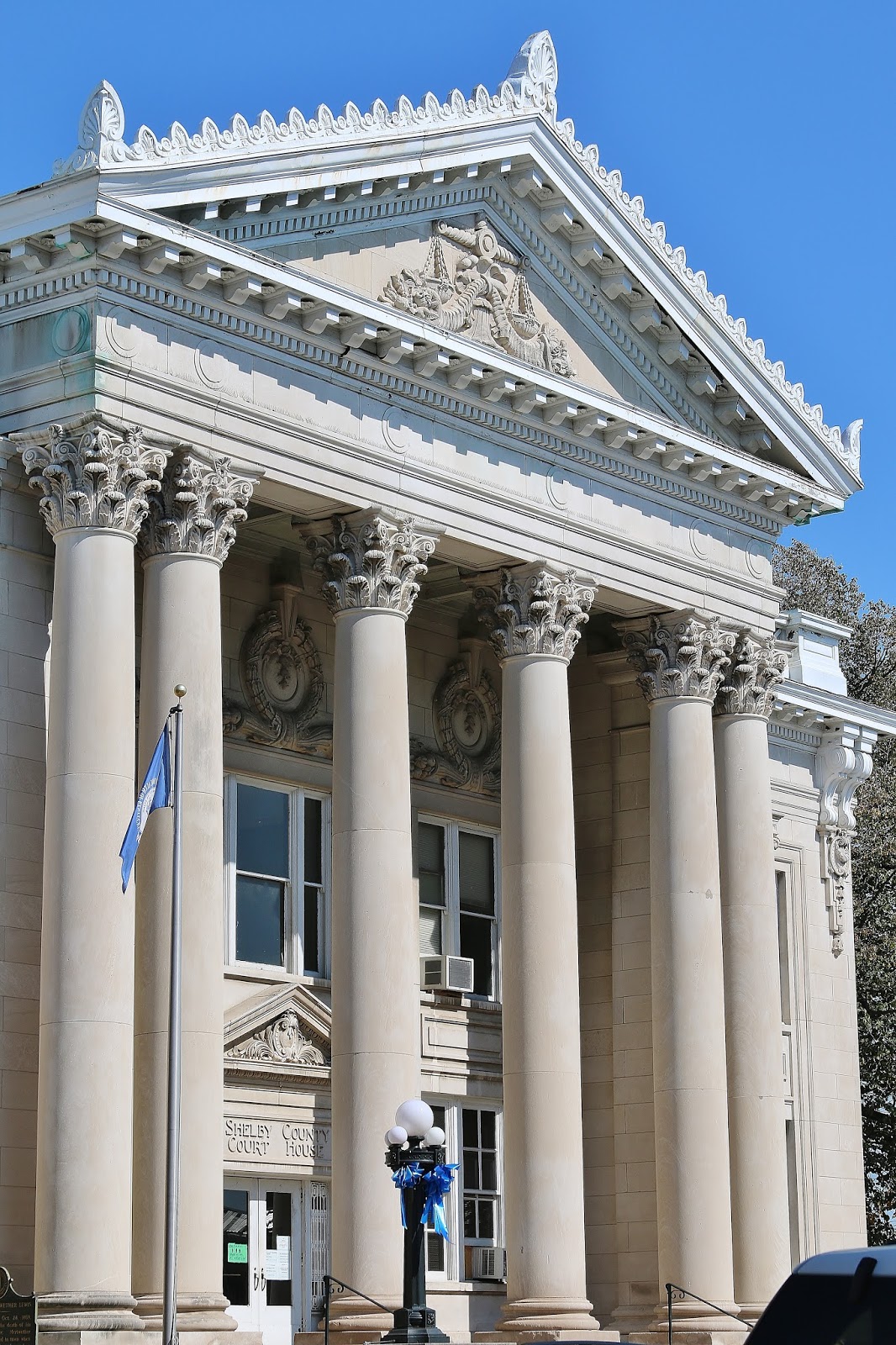 BlueEyed Kentucky Downtown Shelbyville Part 1