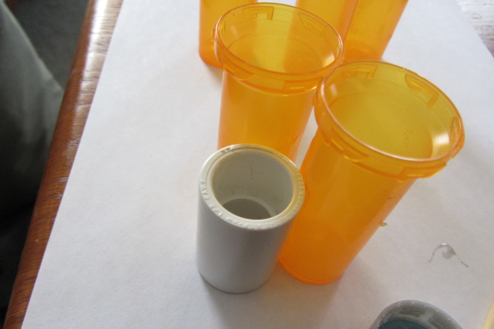 A New Craft Each Day : Pill Bottle Organizer