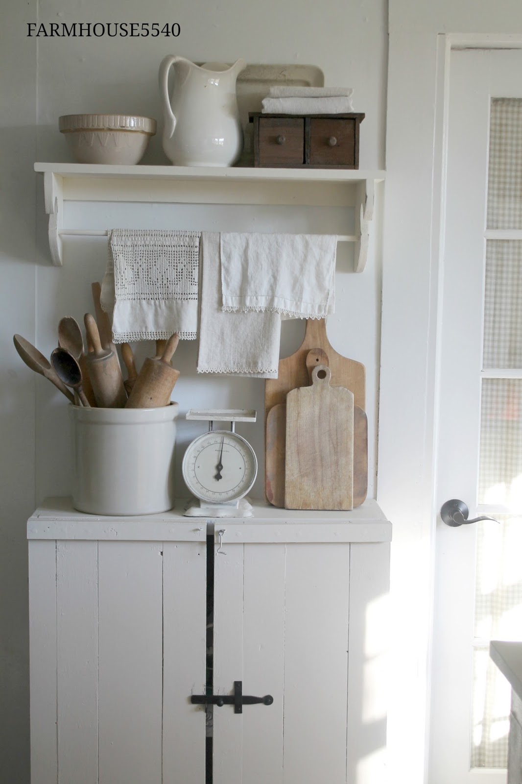 FARMHOUSE 5540: Farmhouse Kitchen Shelf