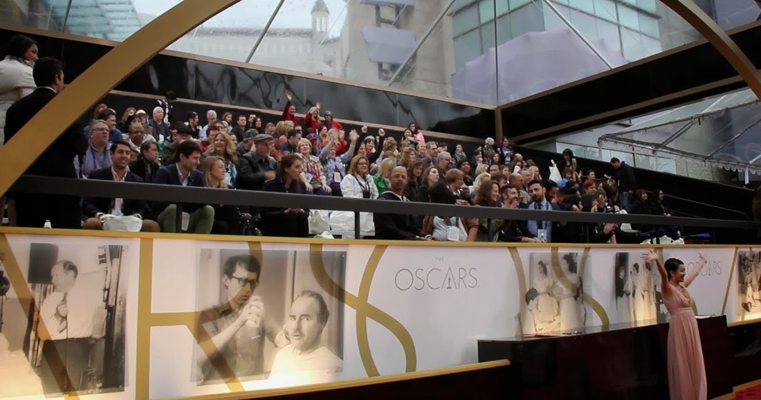How to win Red Carpet bleacher seats at the Oscars The Gold Knight