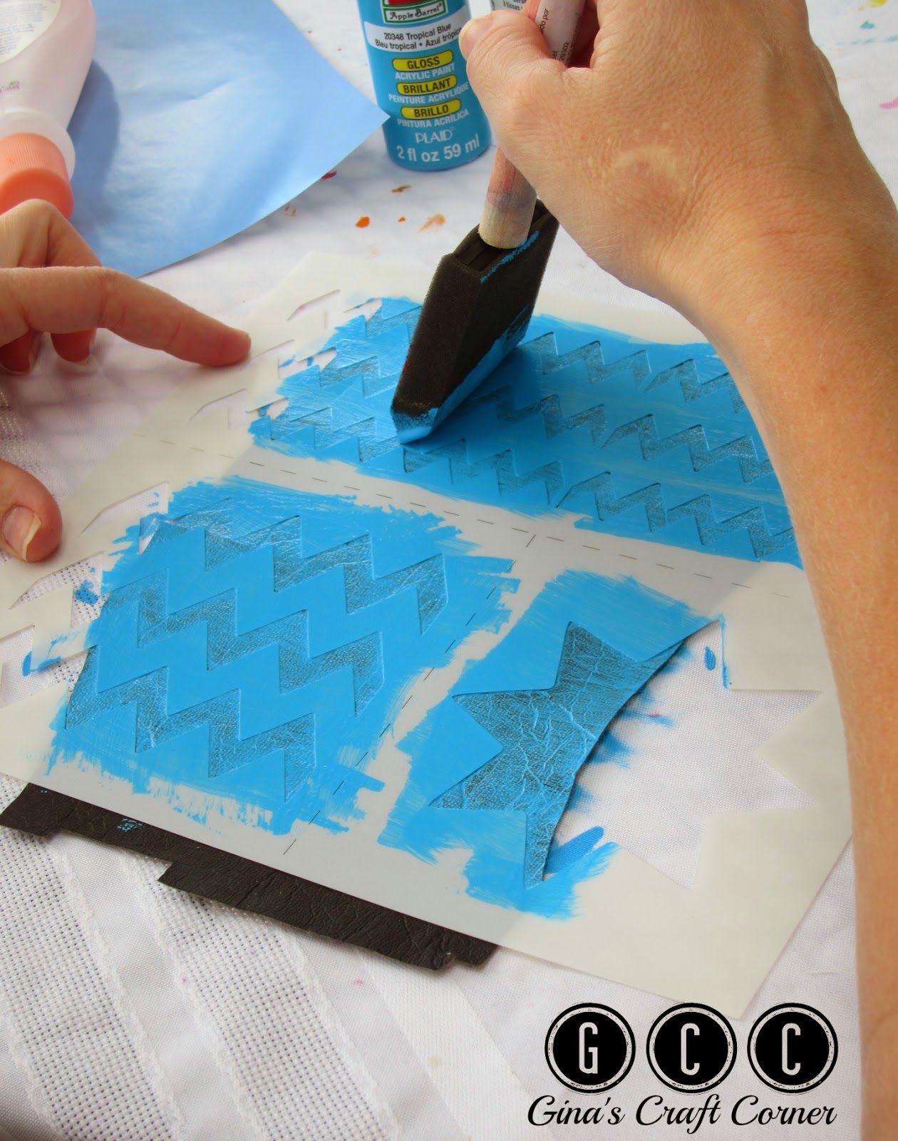 How to Paint on VinylTUTORIAL